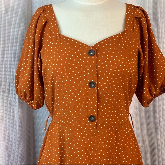 MONTEAU Flattering Rust Orange and Cream Polka Dot Short Sleeve Dress - Picture 3 of 11